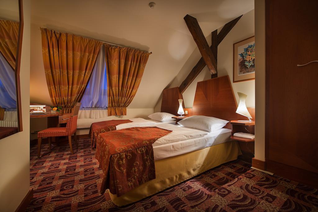 チェスケー・ブジェヨヴィツェ オールド タウン ベッド＆ブレックファースト Bed & Breakfast 部屋 写真